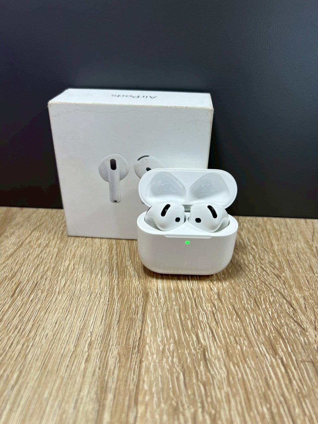 Airpods 4